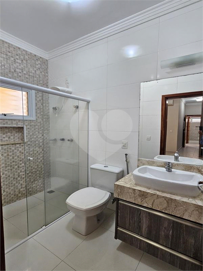 Foto REO1119439