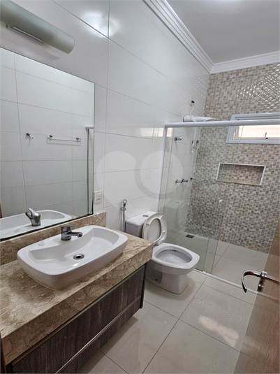 Foto REO1119439