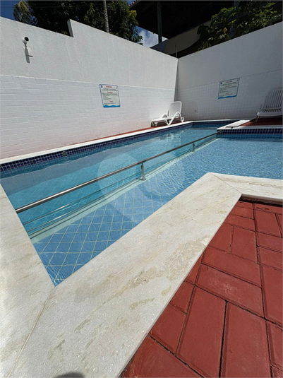 Foto REO1119454