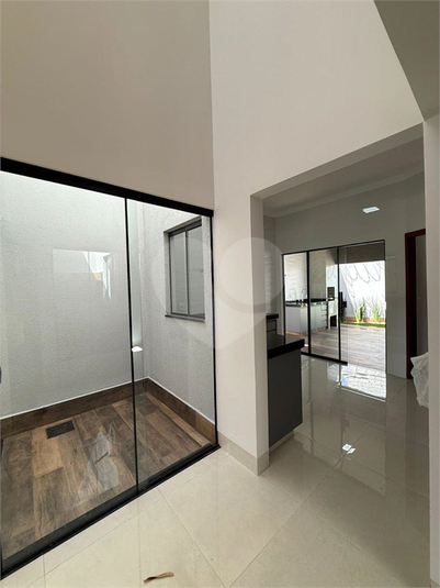 Foto REO1119461