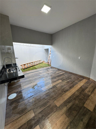 Foto REO1119461