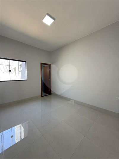 Foto REO1119461