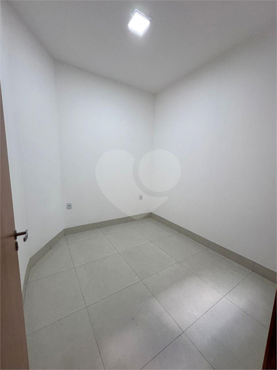 Foto REO1119461