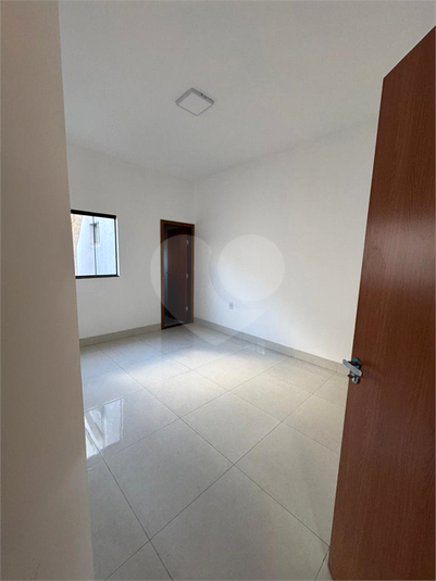 Foto REO1119461