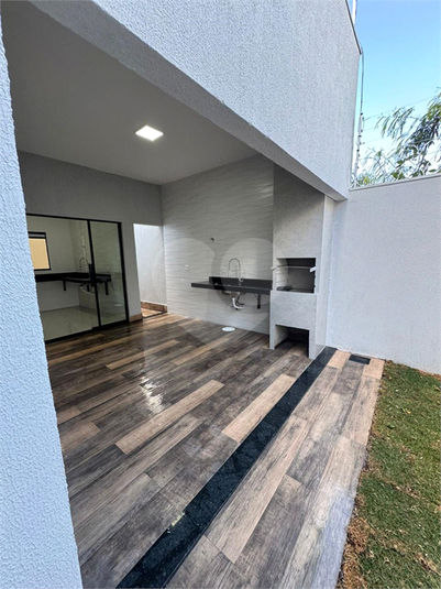 Foto REO1119461