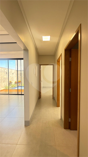 Foto REO1119471