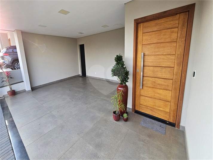 Foto REO1119472