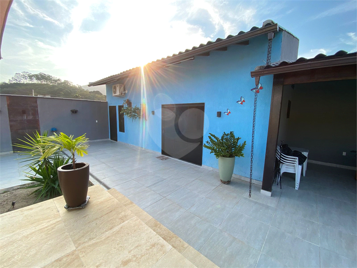 Foto REO1119483