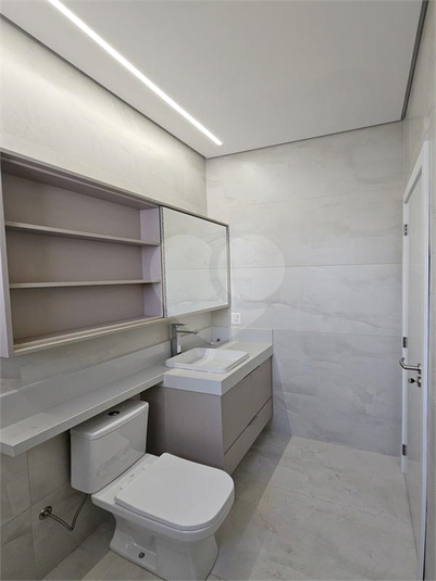 Foto REO1119486