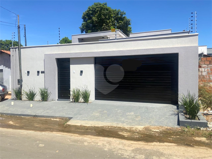 Foto REO1119496