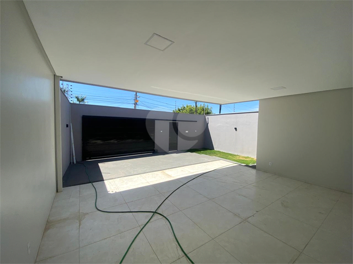 Foto REO1119496