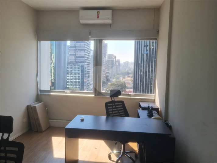 Foto REO1119517