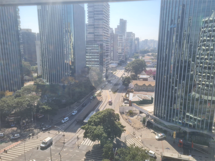 Foto REO1119517