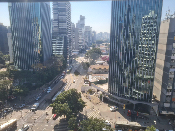 Foto REO1119517