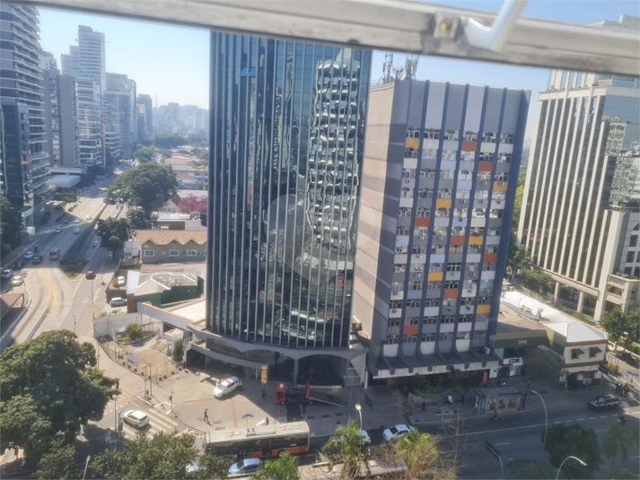 Foto REO1119517