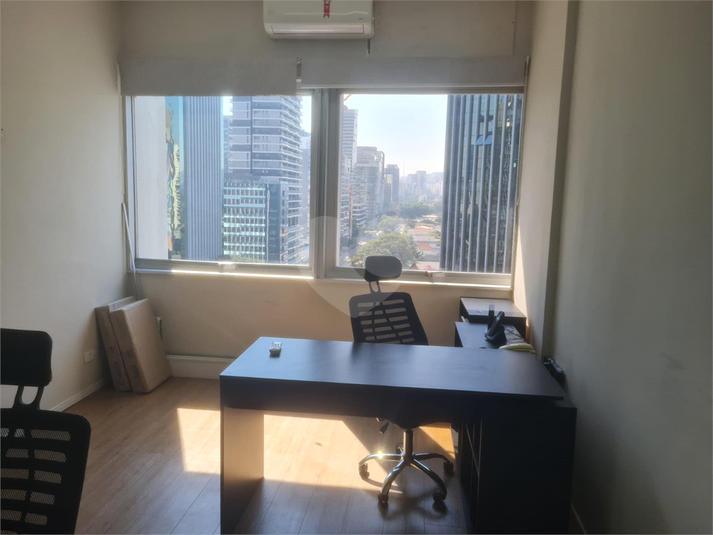 Foto REO1119517