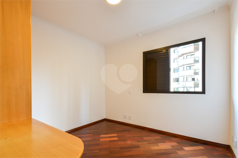 Foto REO1119533
