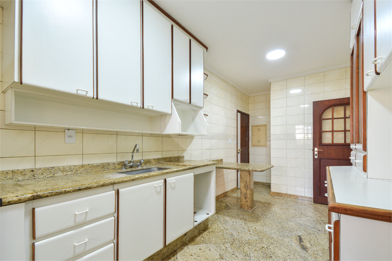 Foto REO1119533
