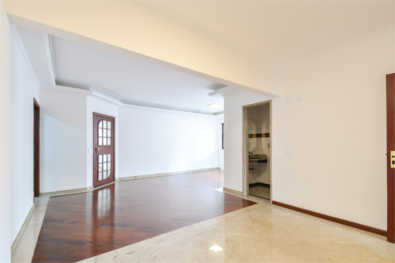 Foto REO1119533
