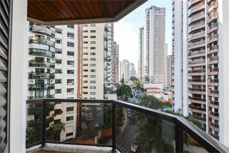 Foto REO1119533