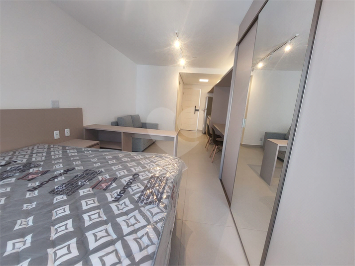 Foto REO1119539