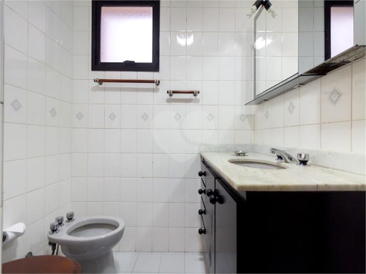 Foto REO1119547