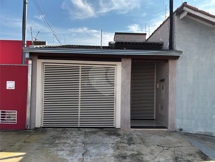 Foto REO1119550