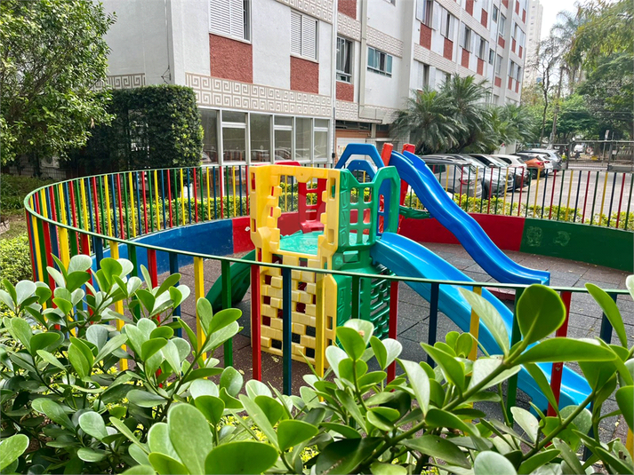 Foto REO1119553