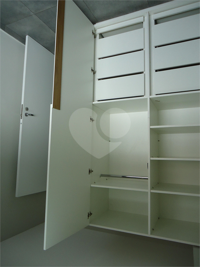Foto REO1119567