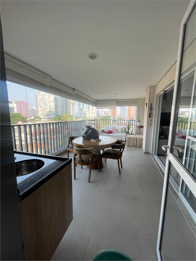 Foto REO1119592