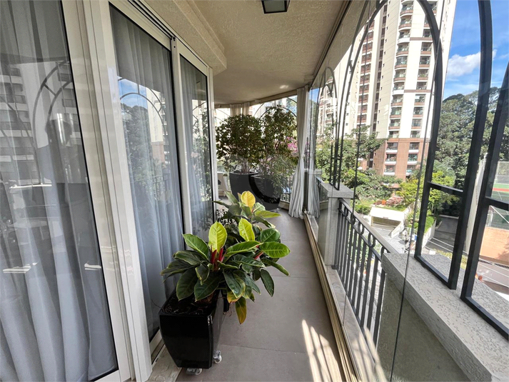 Foto REO1119593