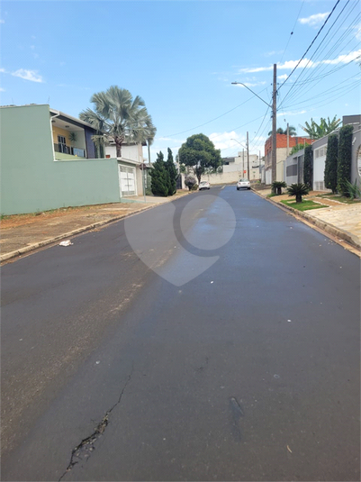 Foto REO1119614