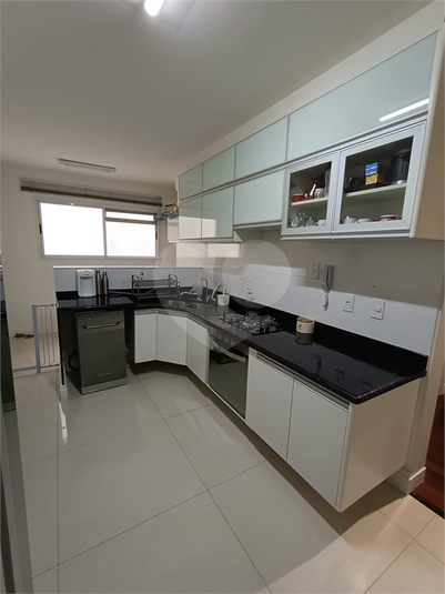 Foto REO1119634