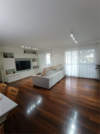 Foto REO1119634