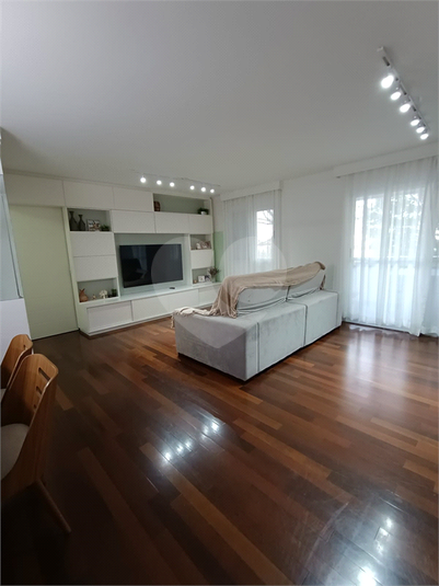Foto REO1119634