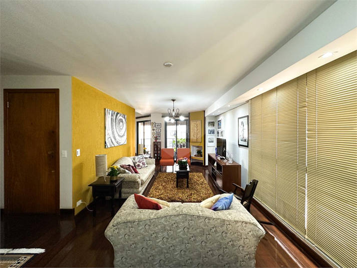 Foto REO1119685