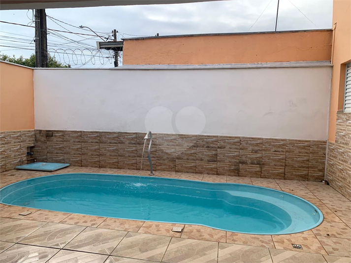 Foto REO1119754