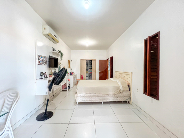 Foto REO1119758