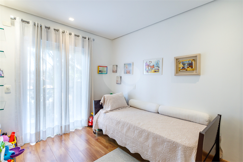 Foto REO1119909