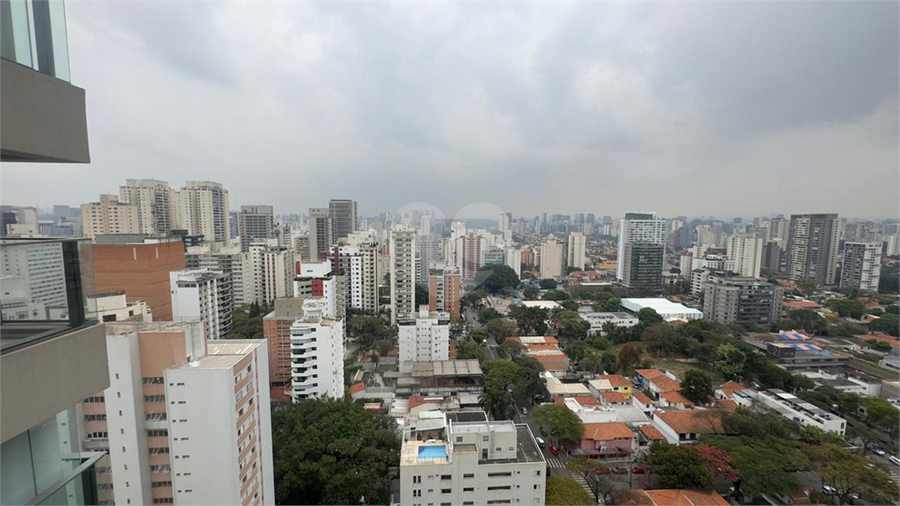 Foto REO1119917