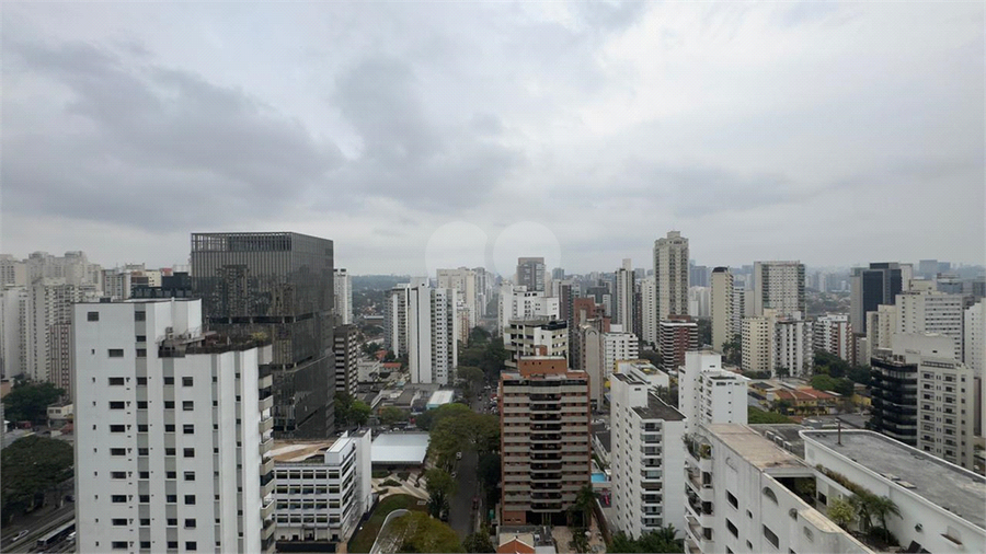 Foto REO1119917