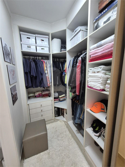 Foto REO1119927