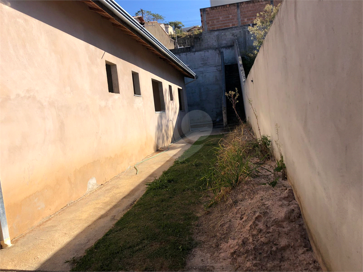 Foto REO1120002