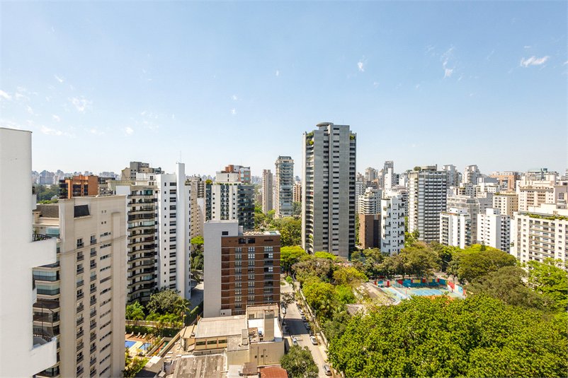 Foto REO1120011