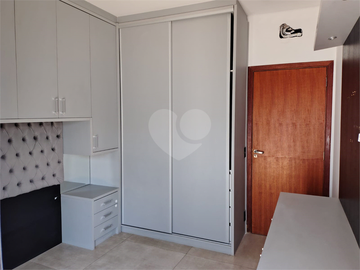 Foto REO1120041