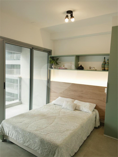 Foto REO1120042