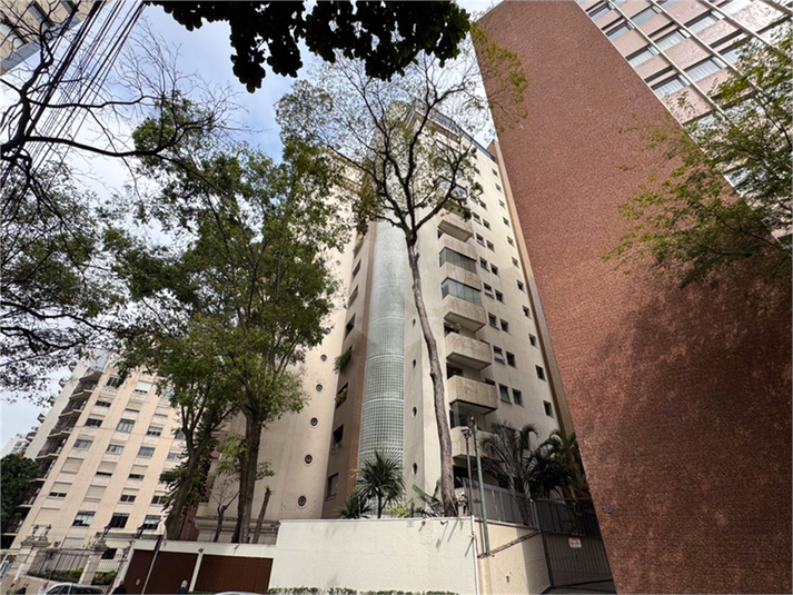 Foto REO1120081