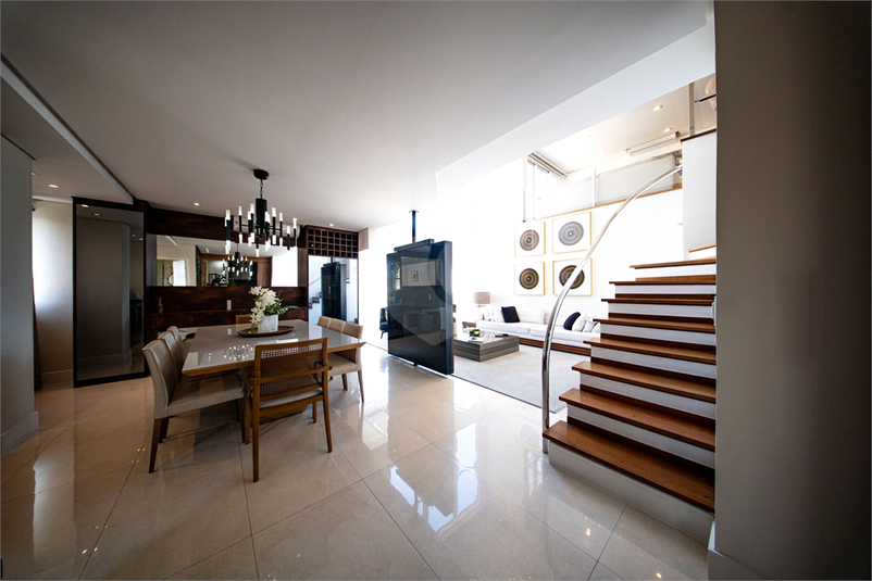 Foto REO1120091