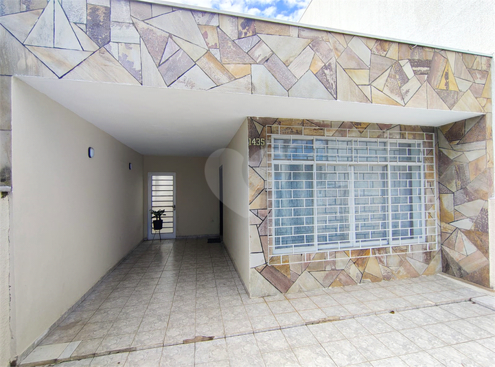 Foto REO1120115