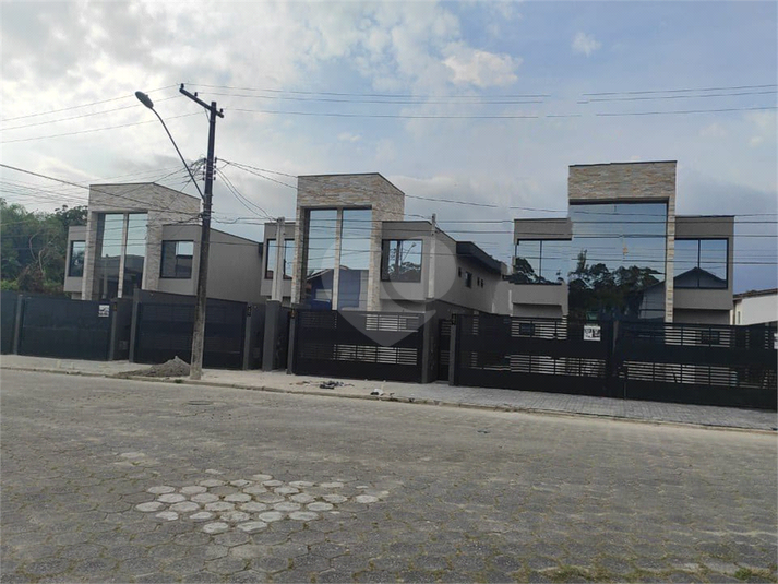 Foto REO1120181